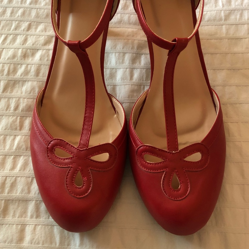 ModCloth T-strap Heels sz 11
